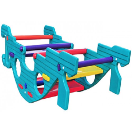 Gangorra e Mesa Pirata